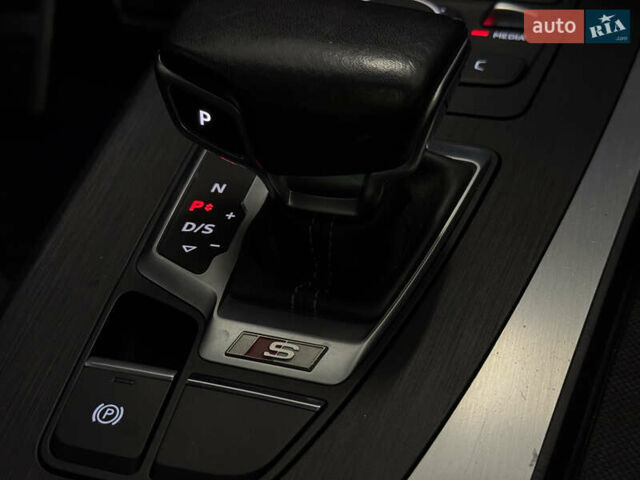 Черный Ауди SQ5, объемом двигателя 3 л и пробегом 75 тыс. км за 35499 $, фото 18 на Automoto.ua