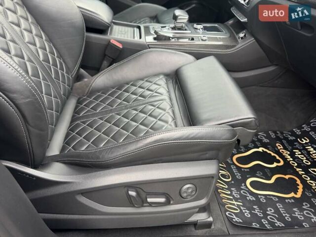 Черный Ауди SQ5, объемом двигателя 3 л и пробегом 69 тыс. км за 31900 $, фото 81 на Automoto.ua