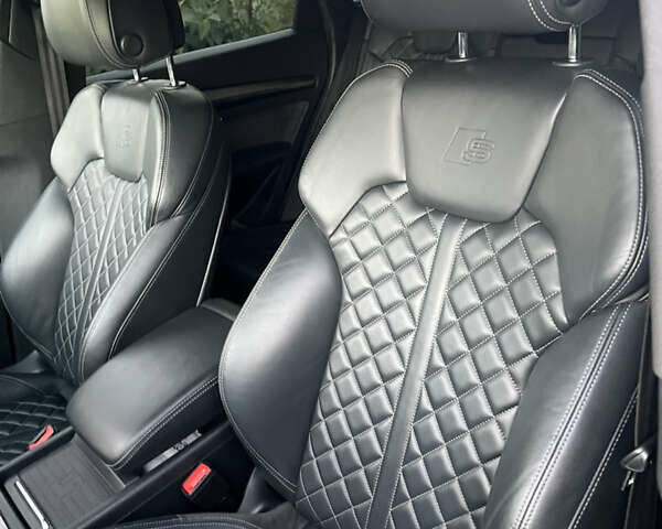 Черный Ауди SQ5, объемом двигателя 3 л и пробегом 97 тыс. км за 39500 $, фото 23 на Automoto.ua