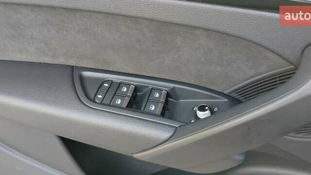 Чорний Ауді SQ5, об'ємом двигуна 2.97 л та пробігом 149 тис. км за 44800 $, фото 36 на Automoto.ua