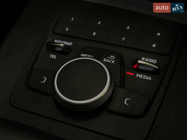 Черный Ауди SQ5, объемом двигателя 3 л и пробегом 75 тыс. км за 35499 $, фото 17 на Automoto.ua