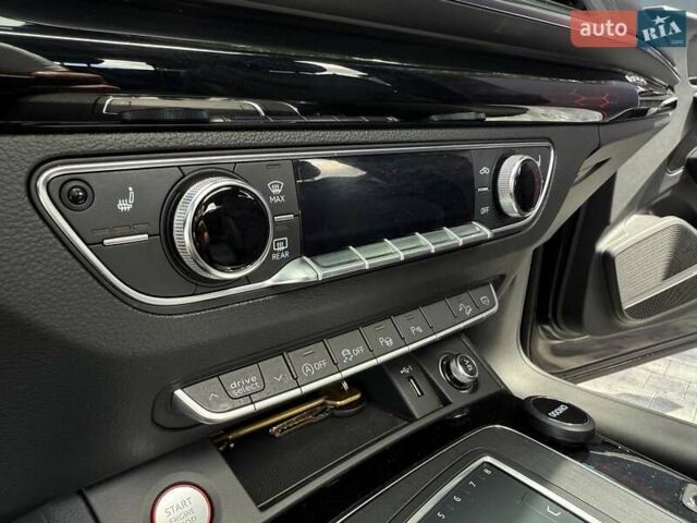 Чорний Ауді SQ5, об'ємом двигуна 2.97 л та пробігом 149 тис. км за 44800 $, фото 16 на Automoto.ua