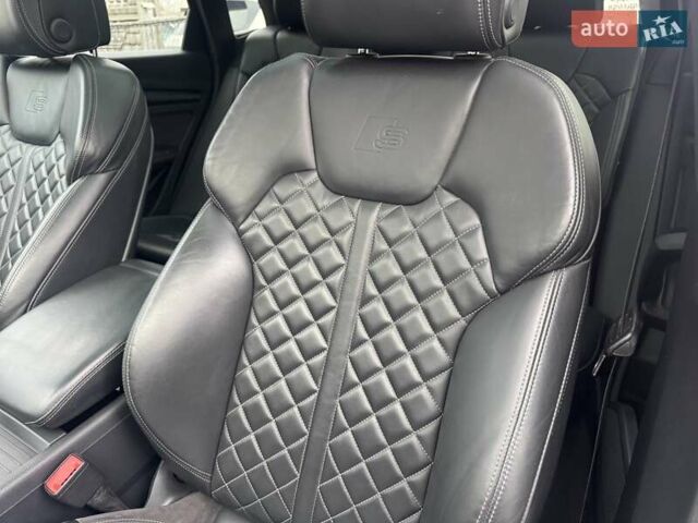 Черный Ауди SQ5, объемом двигателя 3 л и пробегом 69 тыс. км за 31900 $, фото 48 на Automoto.ua