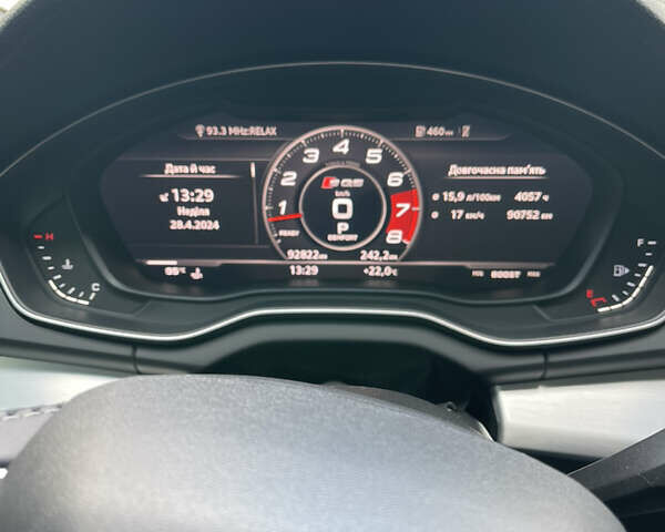 Черный Ауди SQ5, объемом двигателя 3 л и пробегом 93 тыс. км за 45888 $, фото 11 на Automoto.ua