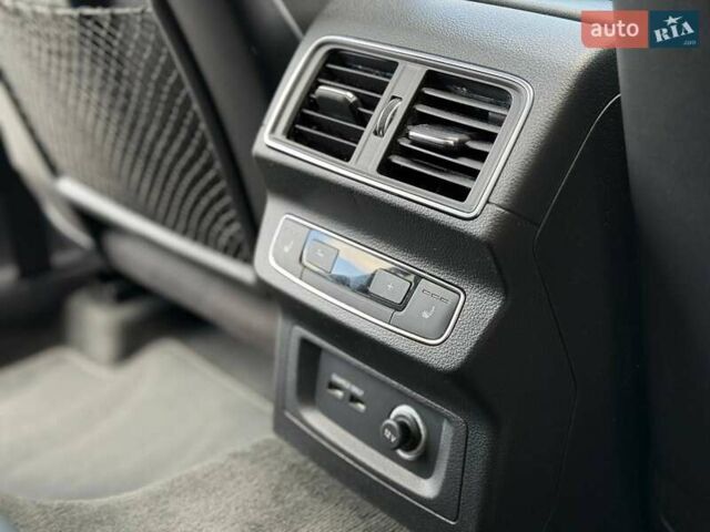 Чорний Ауді SQ5, об'ємом двигуна 2.97 л та пробігом 149 тис. км за 44800 $, фото 17 на Automoto.ua