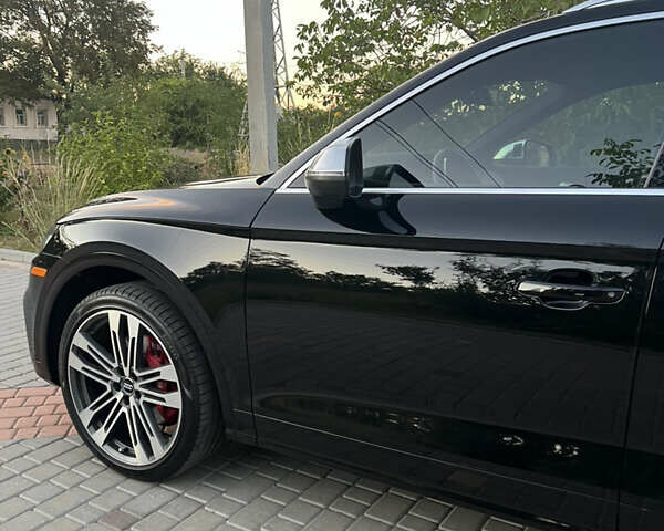 Черный Ауди SQ5, объемом двигателя 3 л и пробегом 97 тыс. км за 39500 $, фото 9 на Automoto.ua