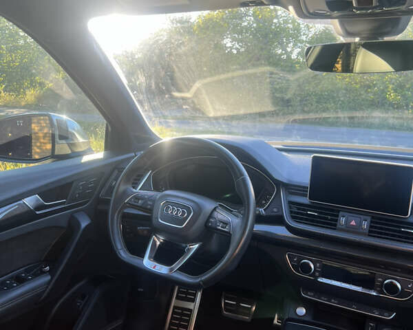 Черный Ауди SQ5, объемом двигателя 3 л и пробегом 97 тыс. км за 39500 $, фото 70 на Automoto.ua