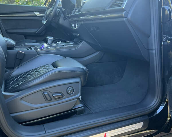 Черный Ауди SQ5, объемом двигателя 3 л и пробегом 97 тыс. км за 39500 $, фото 65 на Automoto.ua