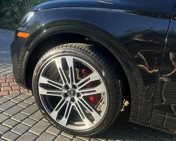 Черный Ауди SQ5, объемом двигателя 3 л и пробегом 97 тыс. км за 39500 $, фото 66 на Automoto.ua