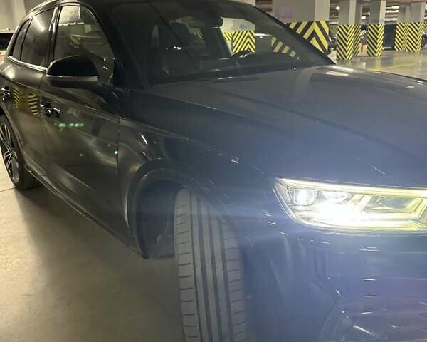 Чорний Ауді SQ5, об'ємом двигуна 2.97 л та пробігом 132 тис. км за 48000 $, фото 1 на Automoto.ua