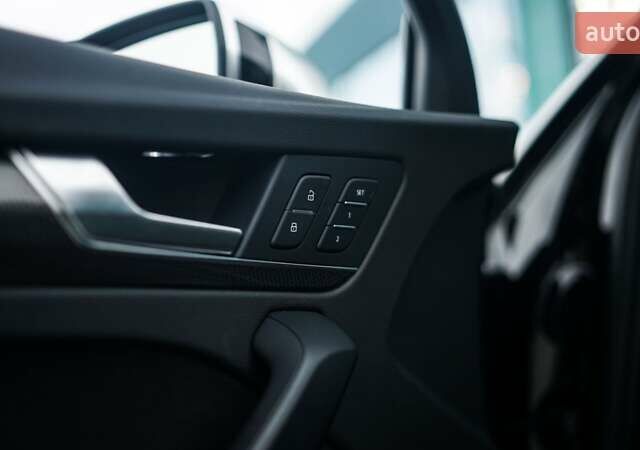 Ауди SQ5 2021 в Львове на Automoto.ua Черный Ауди SQ5, объемом двигателя 3 л и пробегом 42 тыс. км за 37500 $, фото 28 на Automoto.ua