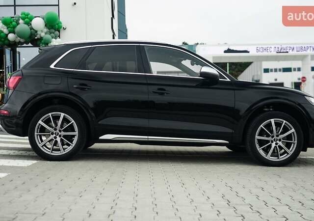 Ауди SQ5 2021 в Львове на Automoto.ua Черный Ауди SQ5, объемом двигателя 3 л и пробегом 42 тыс. км за 37500 $, фото 7 на Automoto.ua