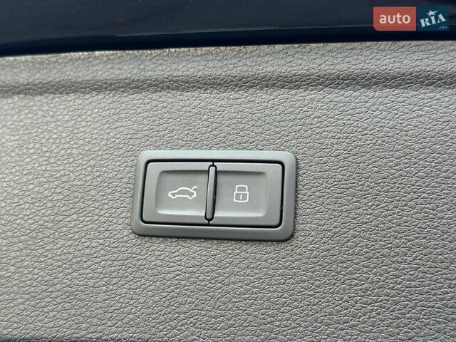 Чорний Ауді SQ5, об'ємом двигуна 3 л та пробігом 48 тис. км за 46999 $, фото 49 на Automoto.ua