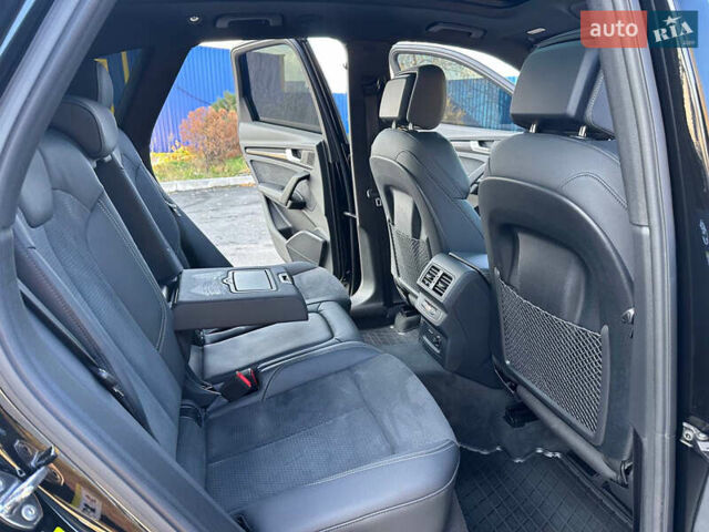 Чорний Ауді SQ5, об'ємом двигуна 3 л та пробігом 48 тис. км за 46999 $, фото 31 на Automoto.ua
