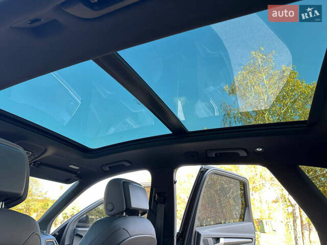 Чорний Ауді SQ5, об'ємом двигуна 3 л та пробігом 48 тис. км за 46999 $, фото 34 на Automoto.ua