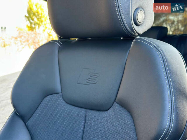 Чорний Ауді SQ5, об'ємом двигуна 3 л та пробігом 48 тис. км за 46999 $, фото 10 на Automoto.ua