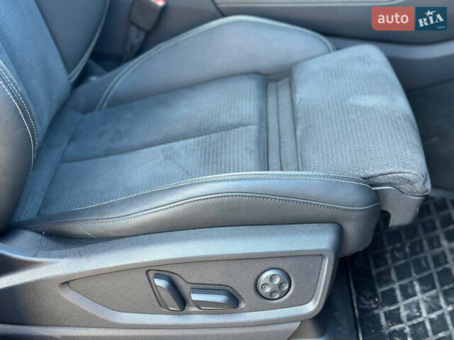 Чорний Ауді SQ5, об'ємом двигуна 3 л та пробігом 48 тис. км за 46999 $, фото 28 на Automoto.ua