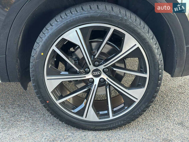 Чорний Ауді SQ5, об'ємом двигуна 3 л та пробігом 48 тис. км за 46999 $, фото 40 на Automoto.ua
