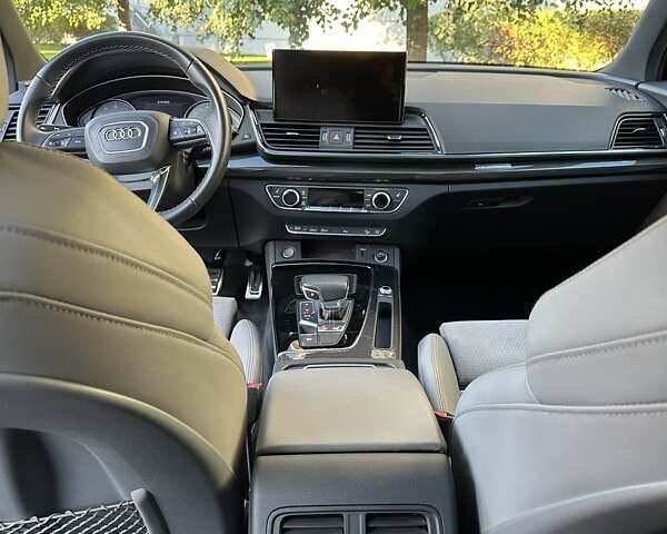 Черный Ауди SQ5, объемом двигателя 3 л и пробегом 17 тыс. км за 51000 $, фото 11 на Automoto.ua