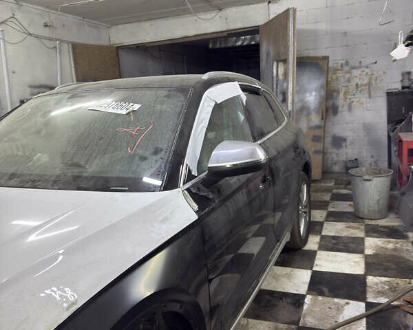 Чорний Ауді SQ5, об'ємом двигуна 2.97 л та пробігом 35 тис. км за 25000 $, фото 3 на Automoto.ua