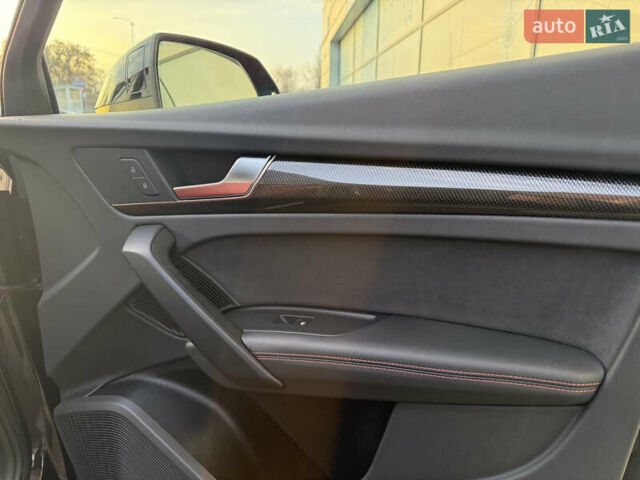 Черный Ауди SQ5, объемом двигателя 3 л и пробегом 27 тыс. км за 48500 $, фото 34 на Automoto.ua