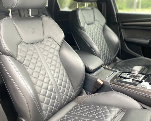 Чорний Ауді SQ5, об'ємом двигуна 3 л та пробігом 13 тис. км за 49900 $, фото 31 на Automoto.ua