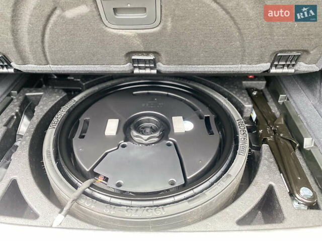 Чорний Ауді SQ5, об'ємом двигуна 3 л та пробігом 13 тис. км за 49900 $, фото 26 на Automoto.ua