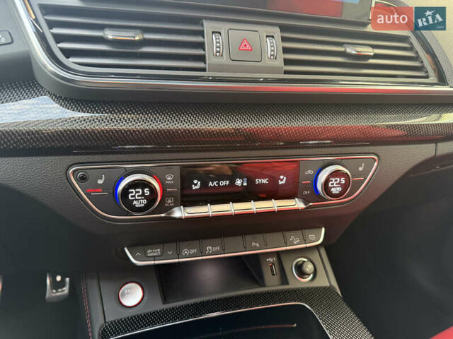 Черный Ауди SQ5, объемом двигателя 3 л и пробегом 27 тыс. км за 48500 $, фото 51 на Automoto.ua