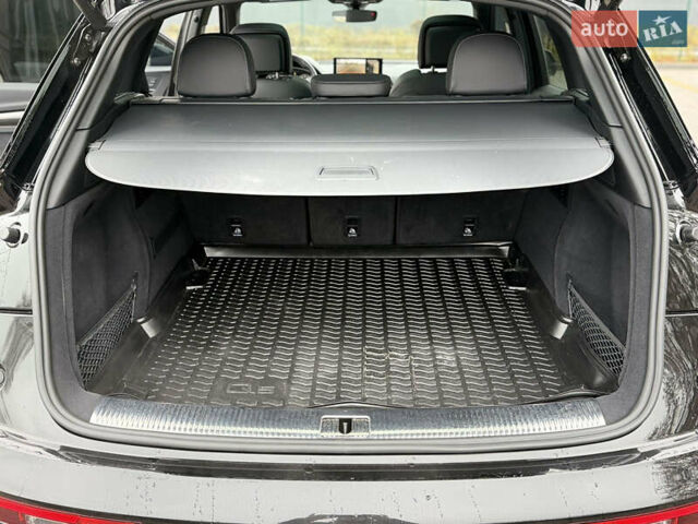 Чорний Ауді SQ5, об'ємом двигуна 3 л та пробігом 25 тис. км за 46500 $, фото 21 на Automoto.ua
