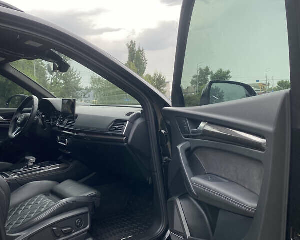 Чорний Ауді SQ5, об'ємом двигуна 3 л та пробігом 13 тис. км за 49900 $, фото 28 на Automoto.ua