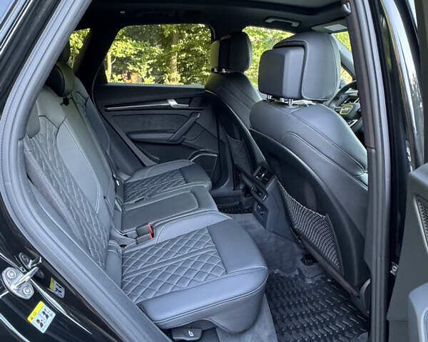 Черный Ауди SQ5, объемом двигателя 3 л и пробегом 6 тыс. км за 53000 $, фото 10 на Automoto.ua