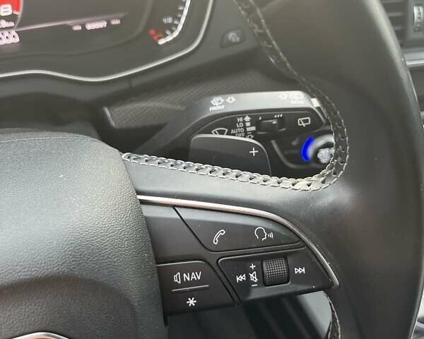 Красный Ауди SQ5, объемом двигателя 3 л и пробегом 65 тыс. км за 41000 $, фото 37 на Automoto.ua