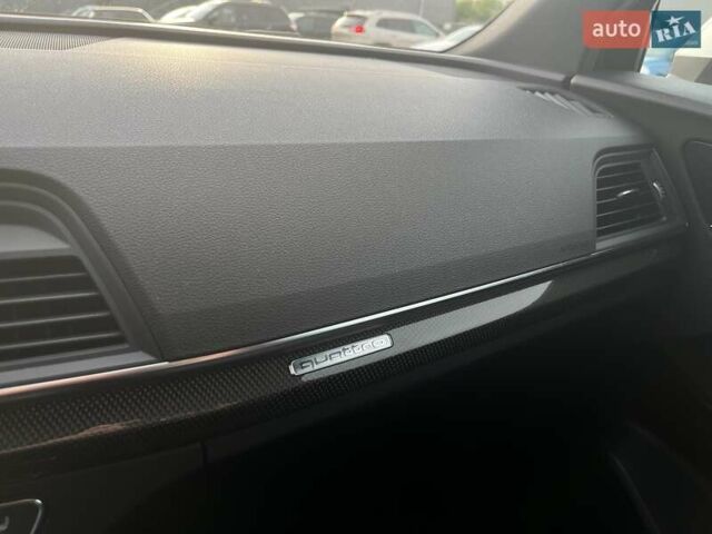 Красный Ауди SQ5, объемом двигателя 3 л и пробегом 65 тыс. км за 41000 $, фото 47 на Automoto.ua