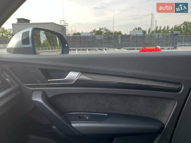 Красный Ауди SQ5, объемом двигателя 3 л и пробегом 65 тыс. км за 41000 $, фото 57 на Automoto.ua