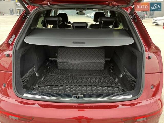 Красный Ауди SQ5, объемом двигателя 3 л и пробегом 65 тыс. км за 41000 $, фото 63 на Automoto.ua