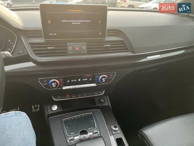 Красный Ауди SQ5, объемом двигателя 3 л и пробегом 65 тыс. км за 41000 $, фото 42 на Automoto.ua