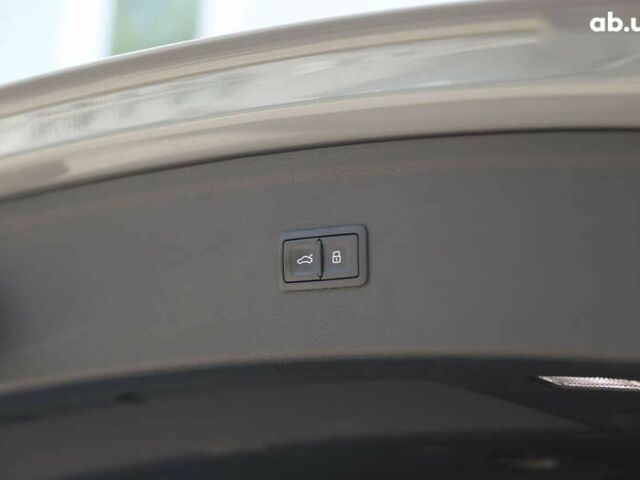 Ауди SQ5, объемом двигателя 3 л и пробегом 101 тыс. км за 32000 $, фото 29 на Automoto.ua