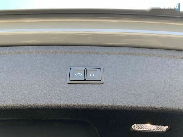 Ауди SQ5, объемом двигателя 3 л и пробегом 69 тыс. км за 44000 $, фото 27 на Automoto.ua