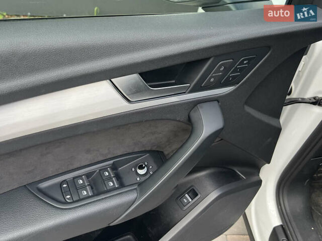 Ауди SQ5, объемом двигателя 3 л и пробегом 119 тыс. км за 30500 $, фото 10 на Automoto.ua