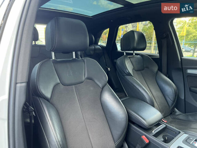 Ауди SQ5, объемом двигателя 3 л и пробегом 119 тыс. км за 30500 $, фото 30 на Automoto.ua