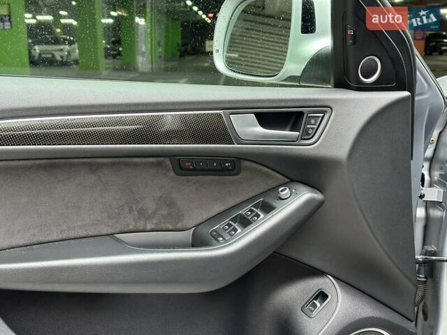 Серый Ауди SQ5, объемом двигателя 3 л и пробегом 180 тыс. км за 18000 $, фото 15 на Automoto.ua