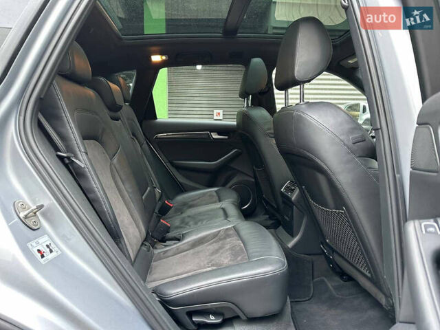 Серый Ауди SQ5, объемом двигателя 3 л и пробегом 180 тыс. км за 18000 $, фото 20 на Automoto.ua