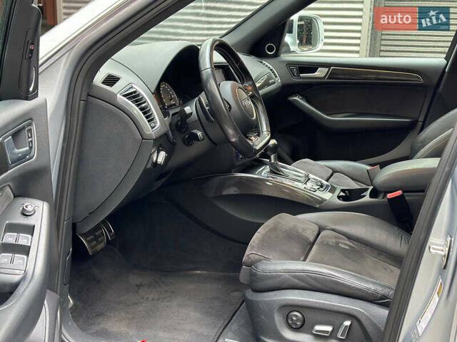 Серый Ауди SQ5, объемом двигателя 3 л и пробегом 180 тыс. км за 18000 $, фото 14 на Automoto.ua