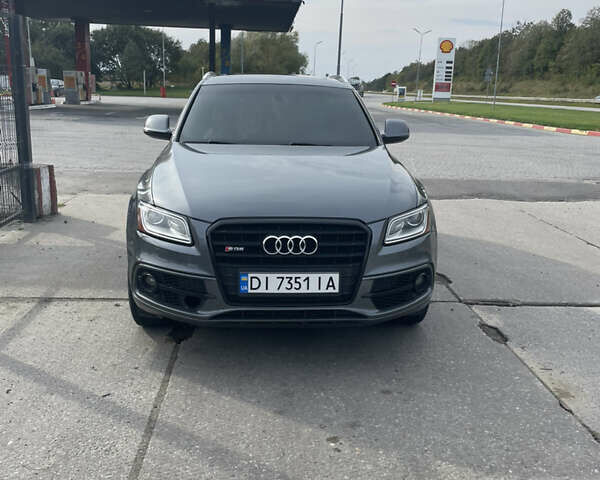 Серый Ауди SQ5, объемом двигателя 3 л и пробегом 174 тыс. км за 16500 $, фото 3 на Automoto.ua