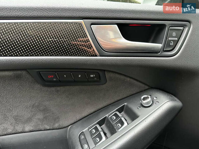 Серый Ауди SQ5, объемом двигателя 3 л и пробегом 180 тыс. км за 18000 $, фото 32 на Automoto.ua