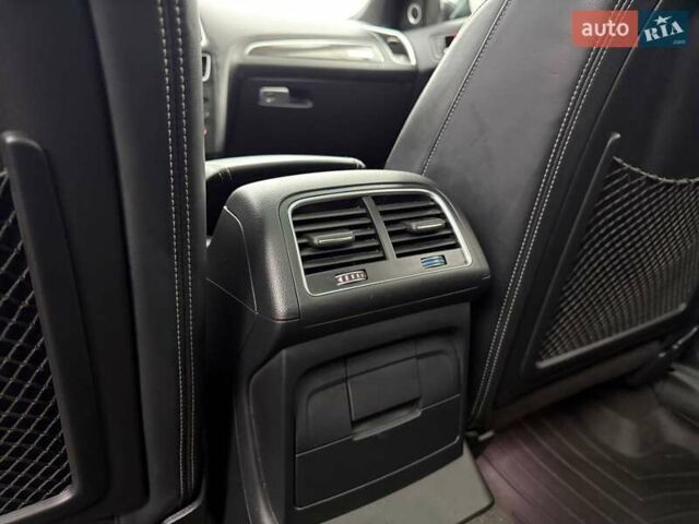 Серый Ауди SQ5, объемом двигателя 3 л и пробегом 142 тыс. км за 22300 $, фото 11 на Automoto.ua