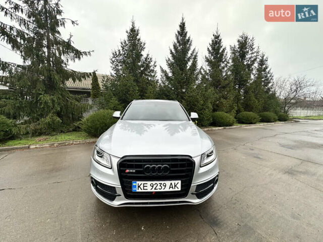 Серый Ауди SQ5, объемом двигателя 3 л и пробегом 167 тыс. км за 16500 $, фото 2 на Automoto.ua