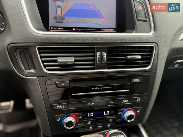 Серый Ауди SQ5, объемом двигателя 2.97 л и пробегом 271 тыс. км за 29200 $, фото 17 на Automoto.ua