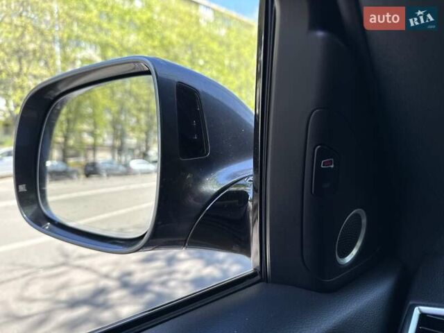 Серый Ауди SQ5, объемом двигателя 3 л и пробегом 129 тыс. км за 24900 $, фото 3 на Automoto.ua