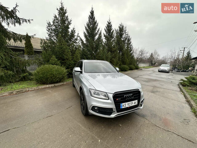Серый Ауди SQ5, объемом двигателя 3 л и пробегом 167 тыс. км за 16500 $, фото 4 на Automoto.ua